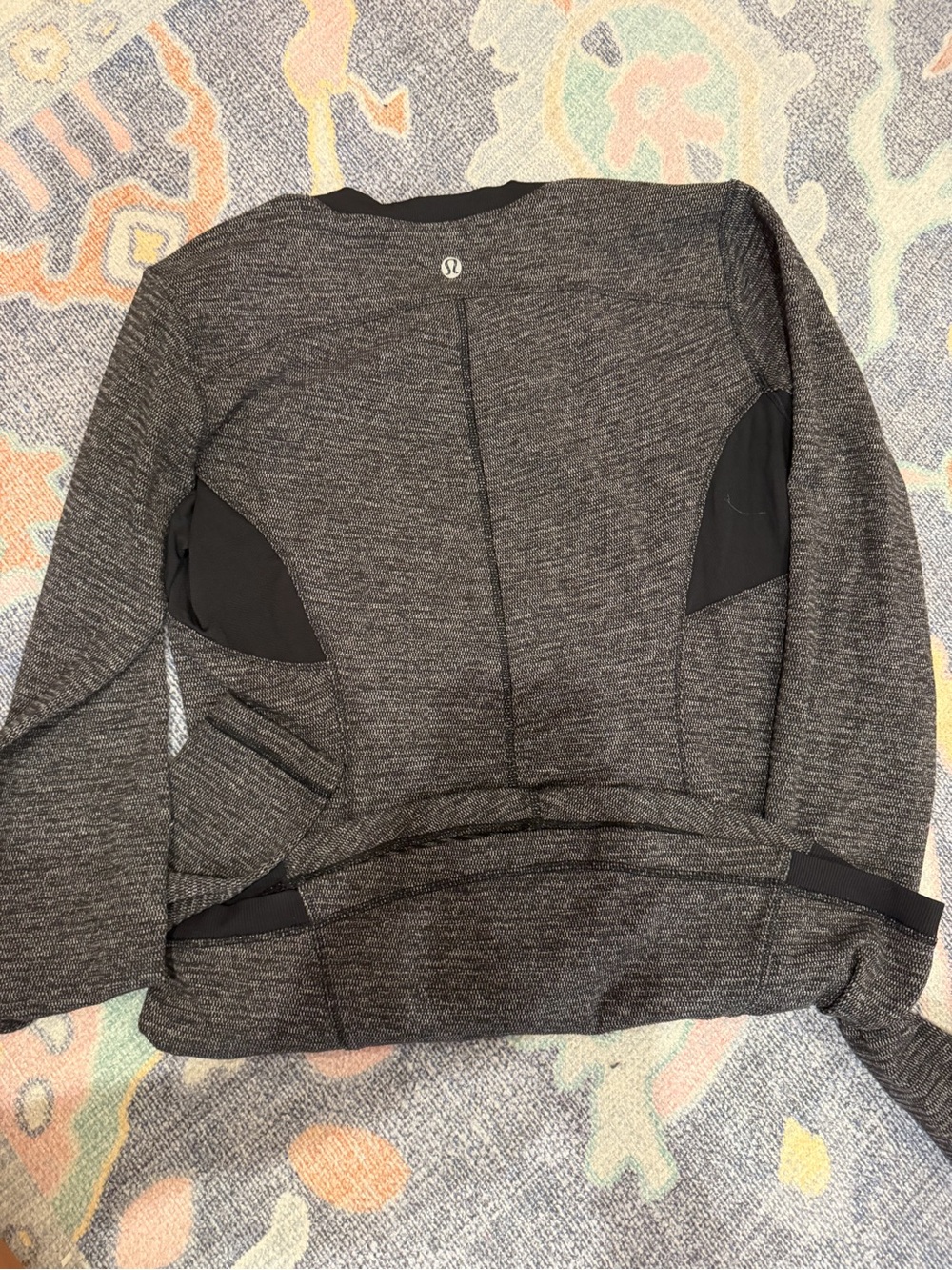 lululemon athletica Heathered Charcoal Long Sleeve Pullover
